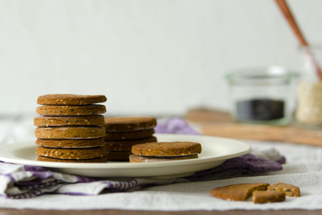 ザクザク食感 ごま醤油米粉クッキー ラクつく 管理栄養士考案の作り置きレシピサイト