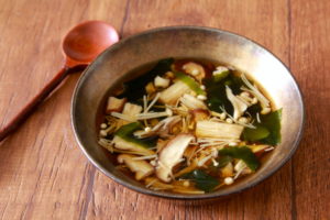 レンジ加熱5分で　冷凍きのこの中華スープ